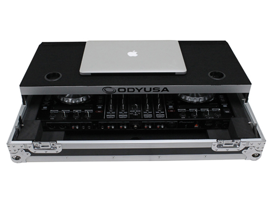 Pioneer DDJ-SX3 and Pioneer DM-40 Black with Odyssey FRGSPIDDJRX Package