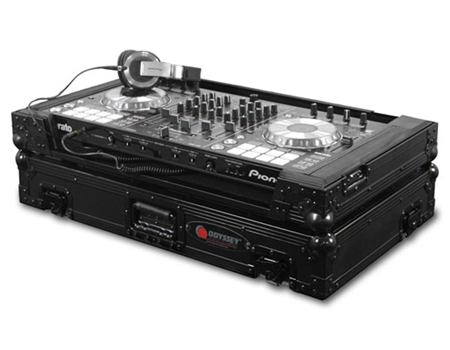 Pioneer DDJ-SX3 + Odyssey Black Label Flight Case