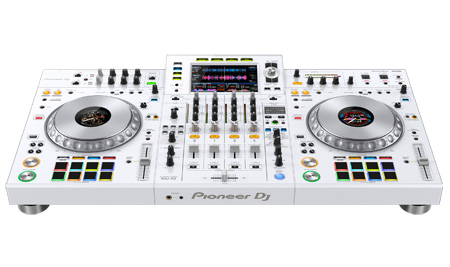 Pioneer XDJ-XZ-W and Yamaha HS5 White Package