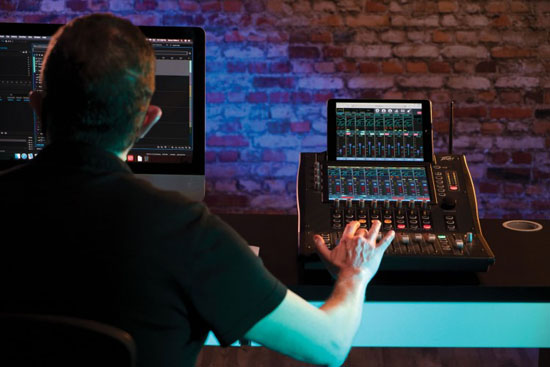 Aureus 28 Digital Mixer