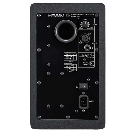 Yamaha HS5 Powered Studio Monitors Pair White with XLR Cables Bundle