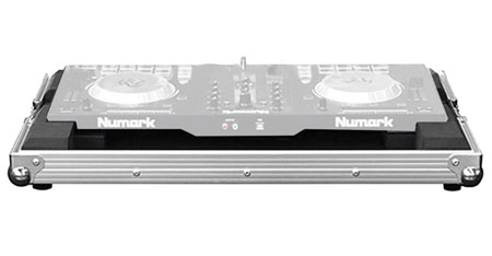 MixTrack Pro 3 AS-1500P Package