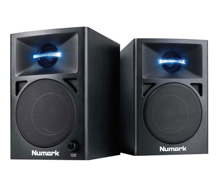 Numark MixTrack Pro III *LImited Edition* in White Starter Package