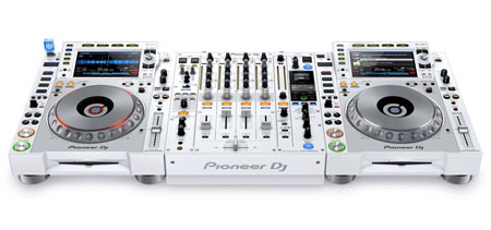 Pioneer DJM-900NXS2-W 2 X CDJ-2000NXS2-W Limited Edition Complete White System