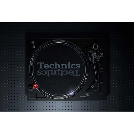 Technics SL-1200MK7 Turntable with Road Case
