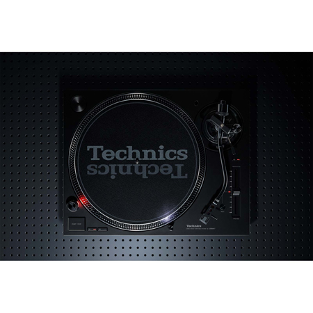 (2) Technics SL-1200MK7 Turntable with Road Cases